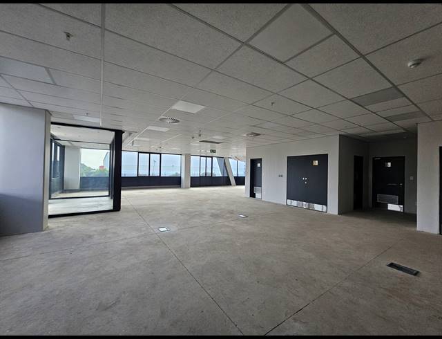 12,674M² WAREHOUSE TO LET IN LINBRO PARK
